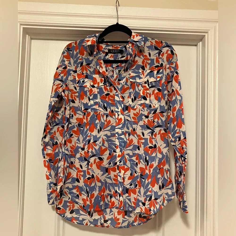 NWT Lauren Ralph Lauren Women’s Small Button Down Floral Shirt Blouse Red Blue - Picture 1 of 10